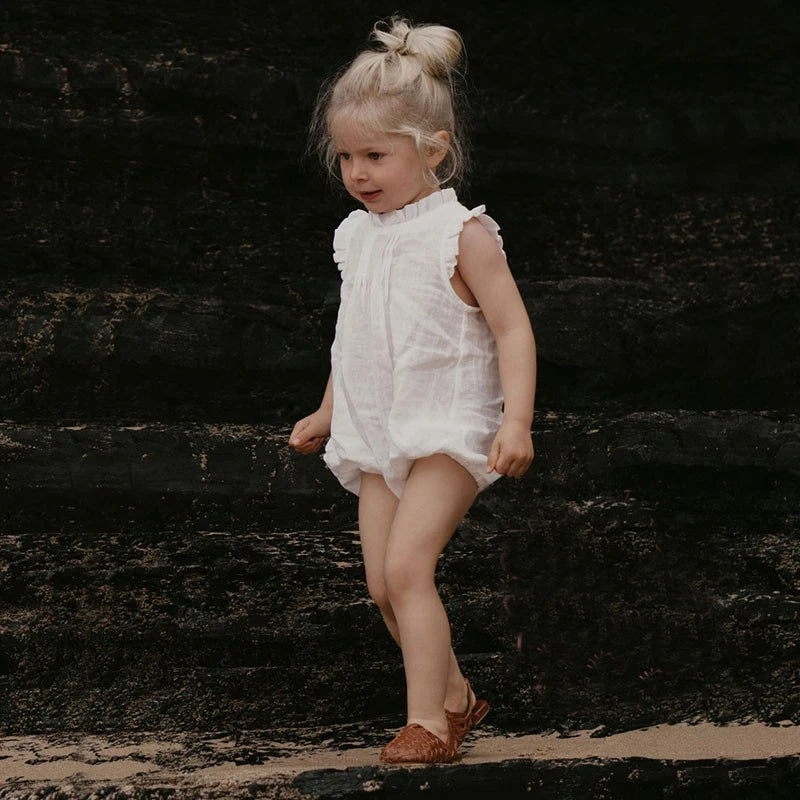 Baby Romper in weiß