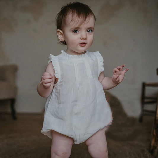 Baby Romper in weiß