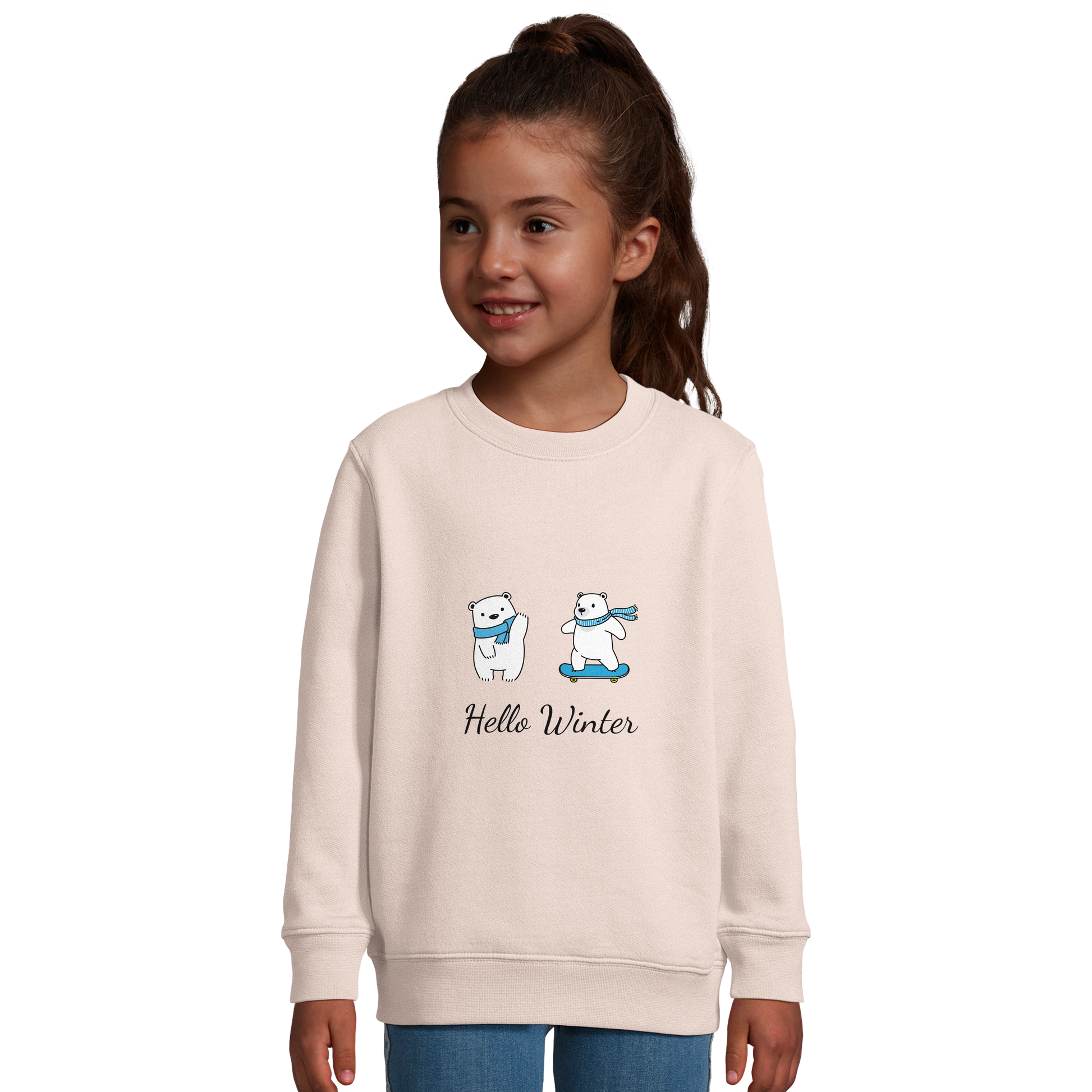 Hello Winter Sweatshirt pink - Mädchen trägt nachhaltigen Kinder Pullover aus Baumwolle